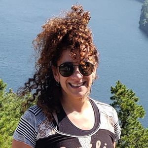 Meet your Posher, Denise